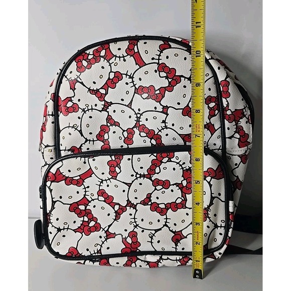 Hello Kitty Mini Backpack - Picture 2 of 7